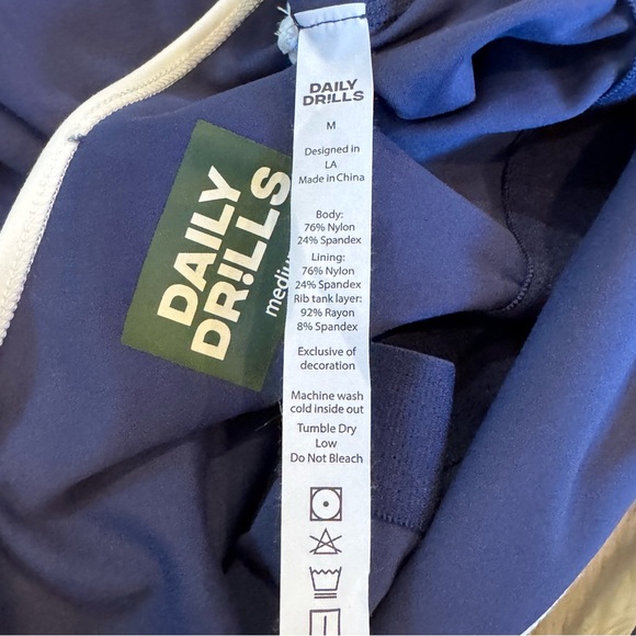 NWT Daily Drills Go! Playsuit with Piping in Navy - Size Medium - Picture 4 of 4